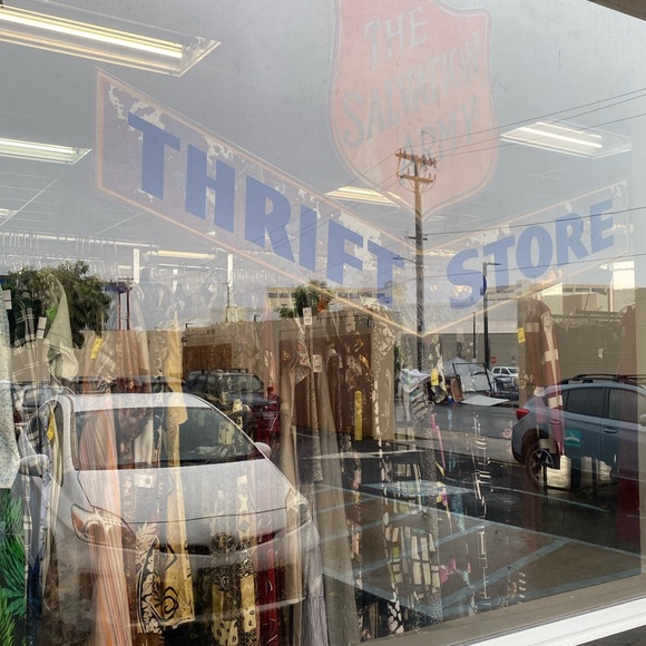 Hi! I’m so happy you’re here! ☀️ - Picture 4 of 4